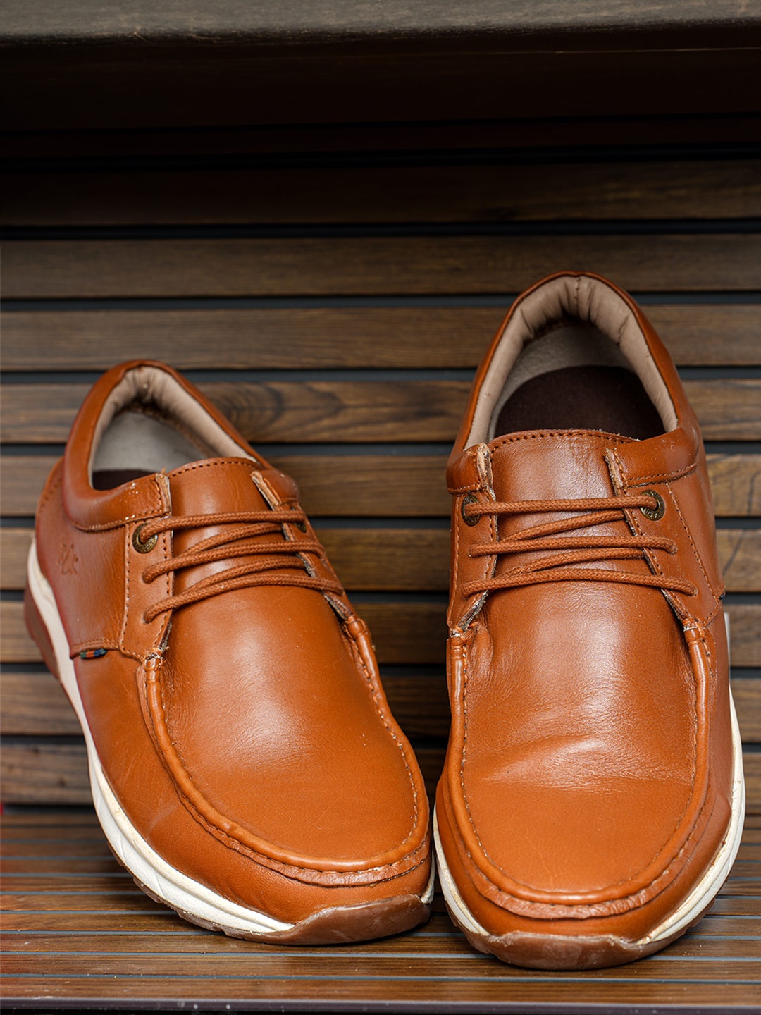 

Buckaroo Men FLORENTINA Leather Sneakers, Tan