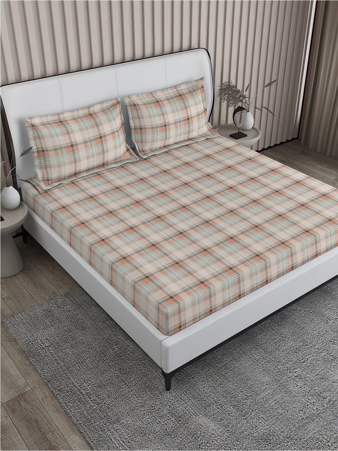 

Boutique Living India Orange Striped 300 TC King Bedsheet With 2 Pillow Covers