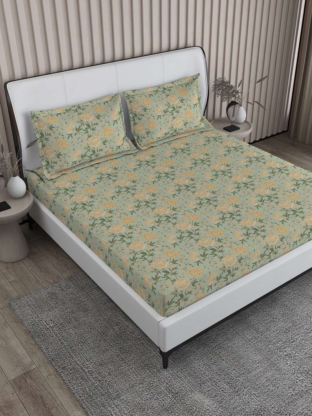 

Boutique Living India Green Floral 300 TC King Bedsheet with 2 Pillow Covers