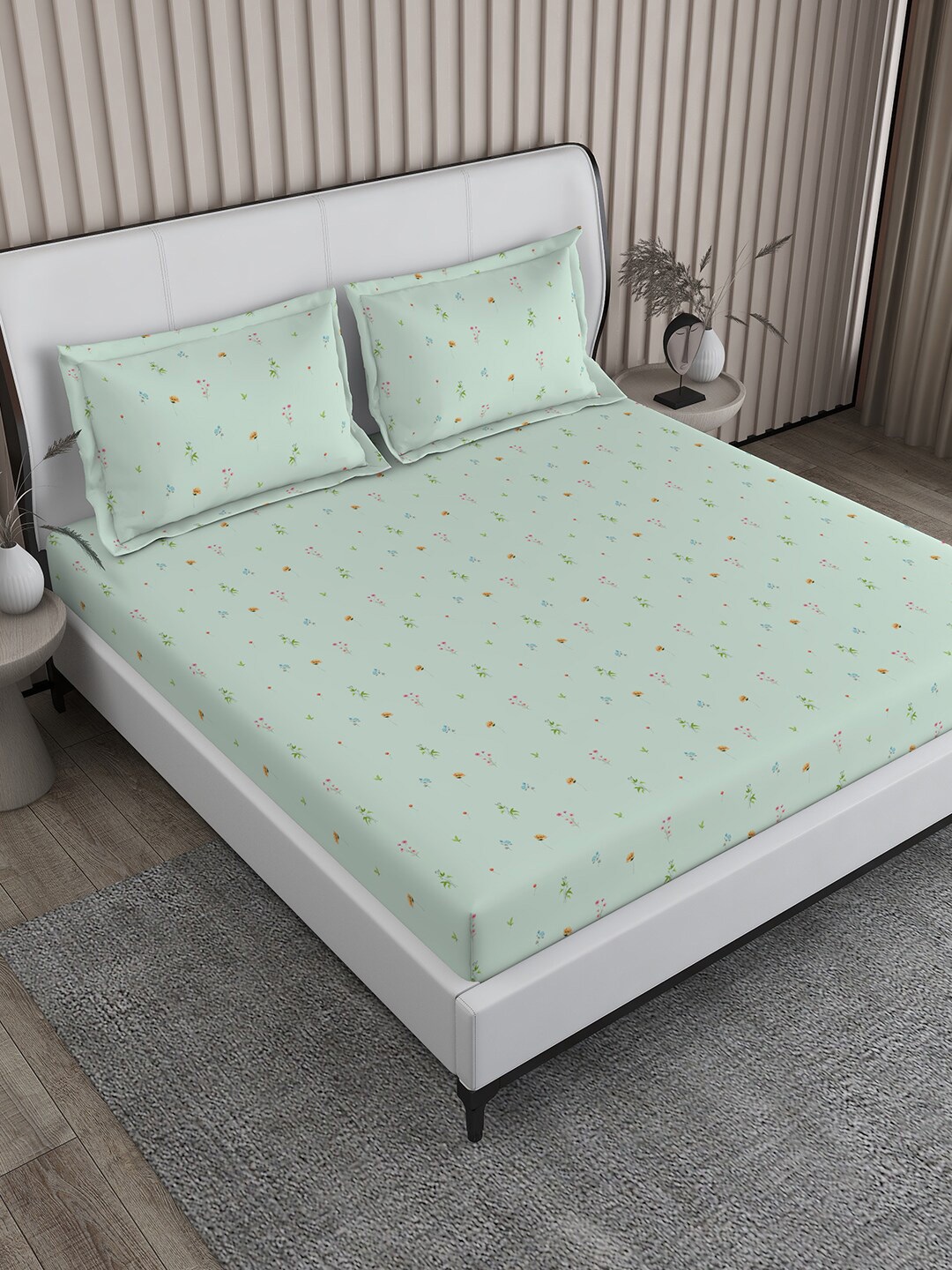 

Boutique Living India Green Floral 260 TC King Bedsheet with 2 Pillow Covers