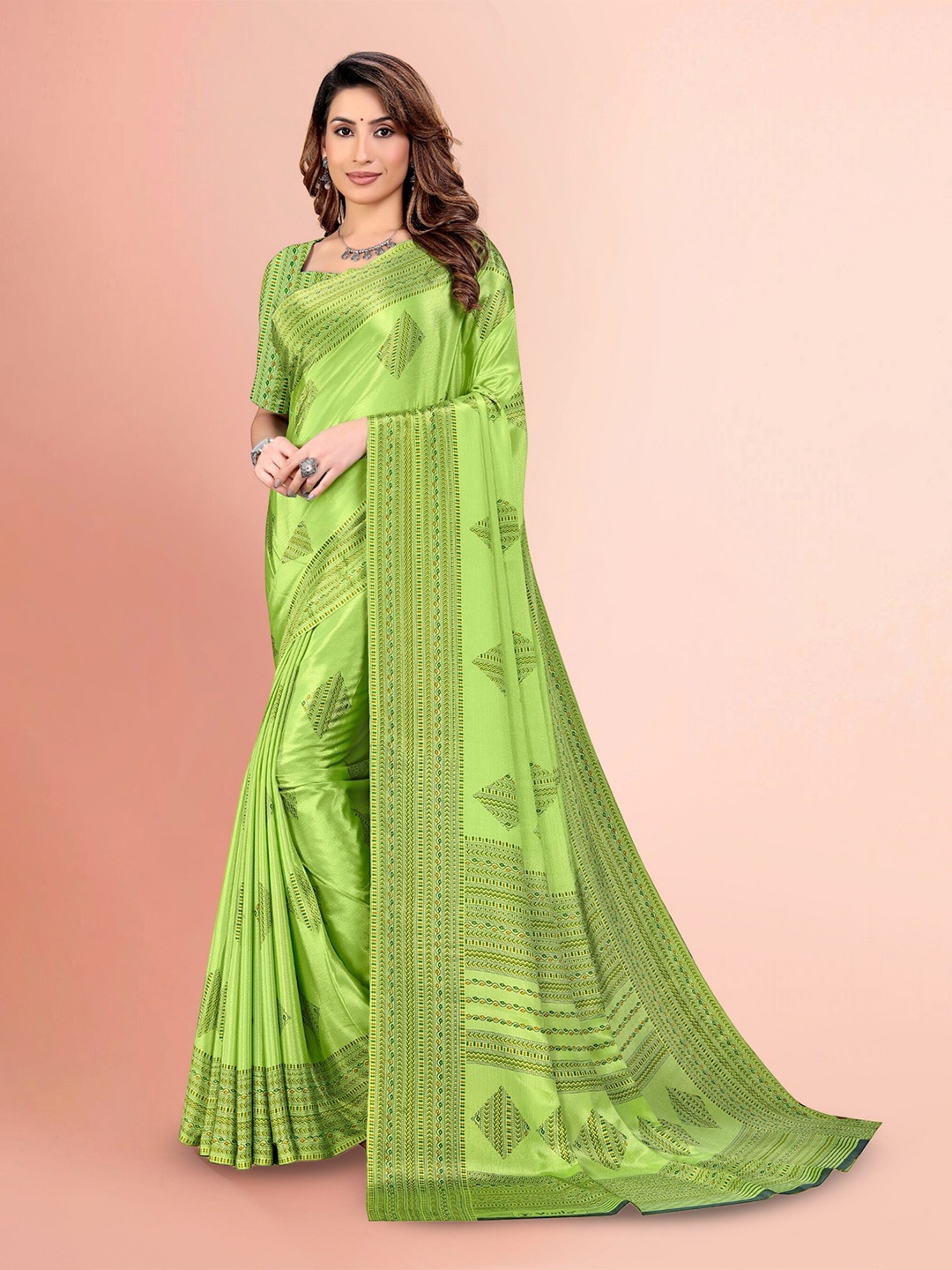 

VIMLA Geometric Printed Mysore Silk Saree, Green