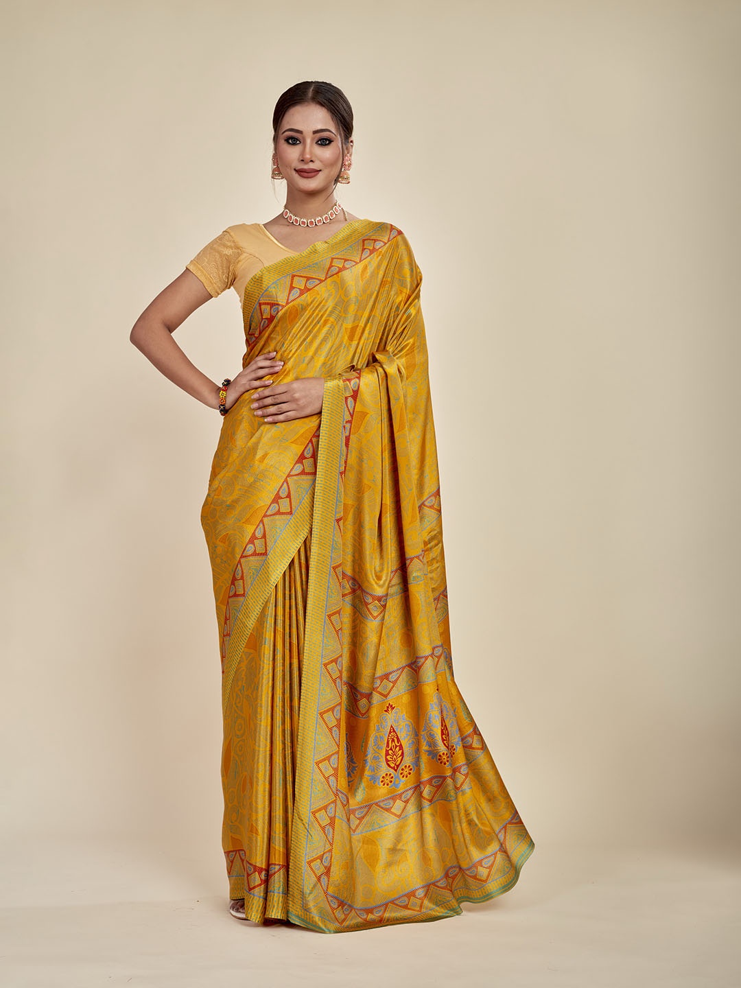 

MAHALASA Geometric Printed Saree, Pink