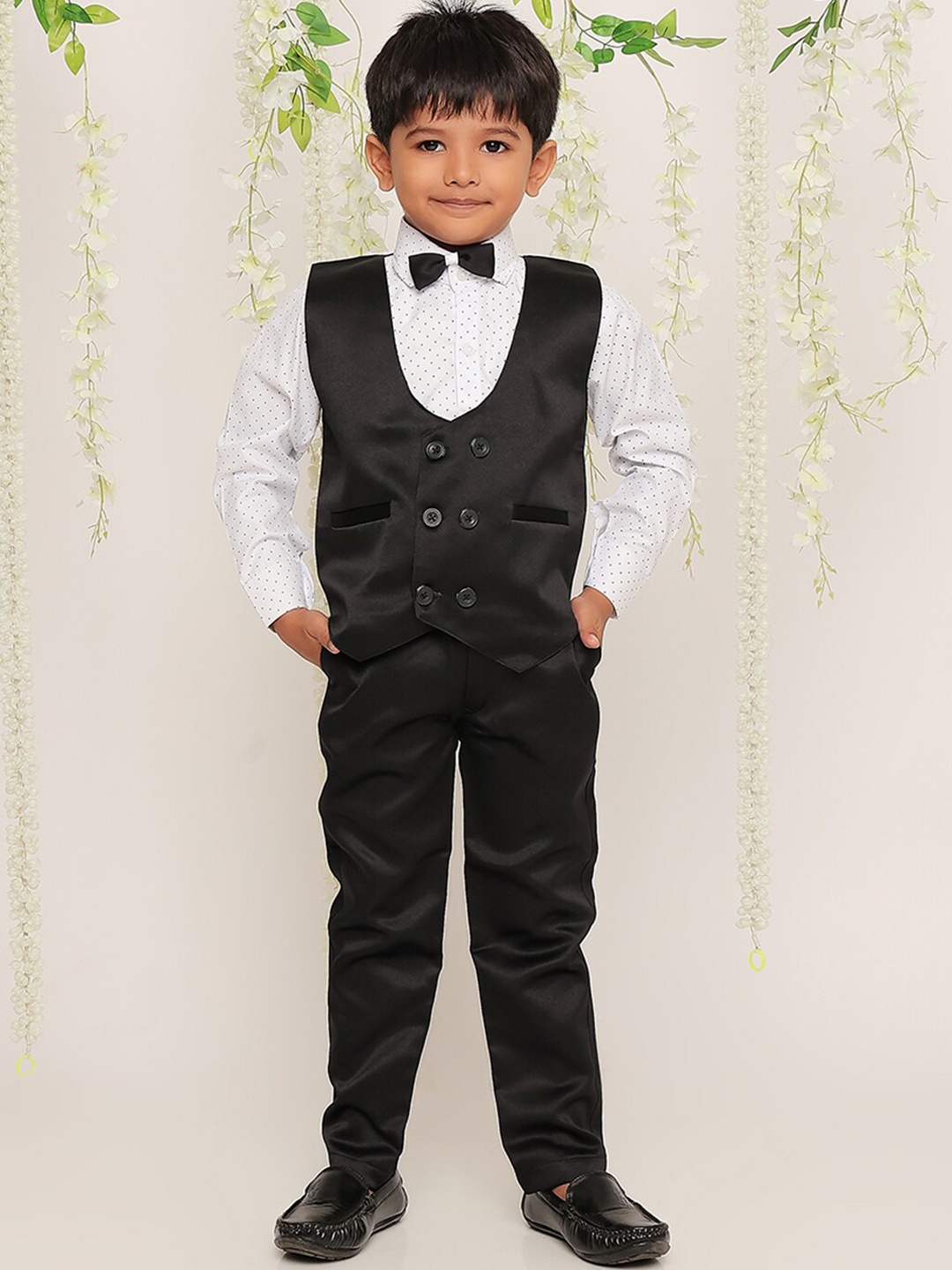 

KID1 Boys 4-Piece Single-Breasted Party Suit, Black