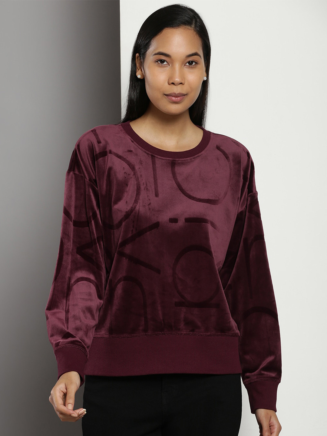 

Calvin Klein Self Design Long Sleeves Sweatshirt, Red