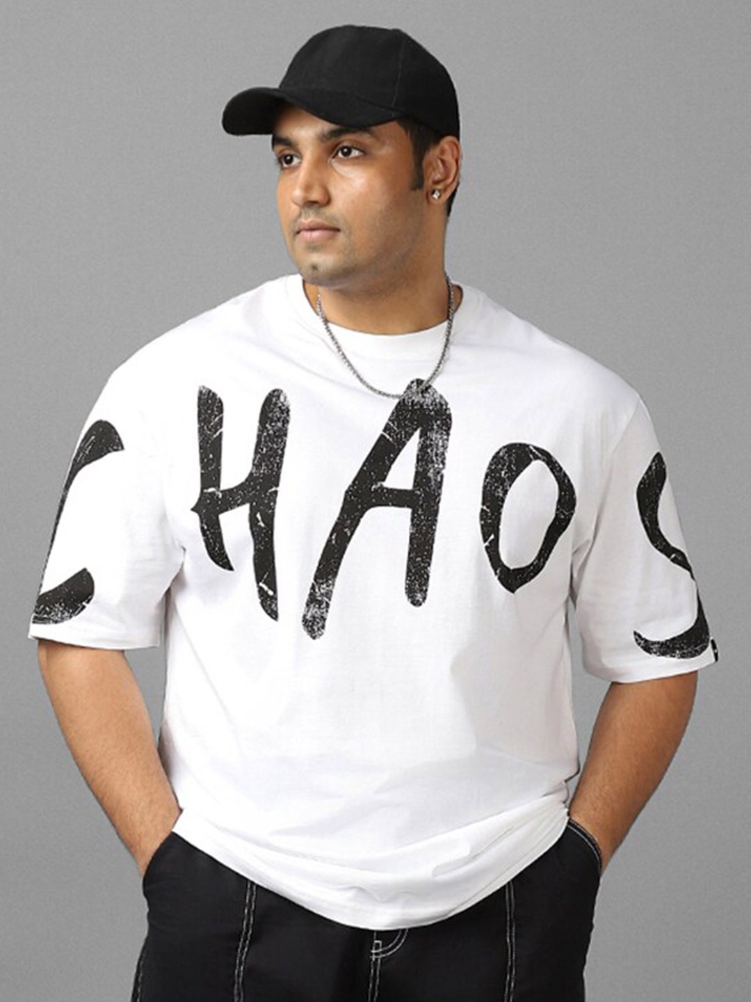 

Bewakoof Plus Typography Printed Oversized Cotton T-shirt, White