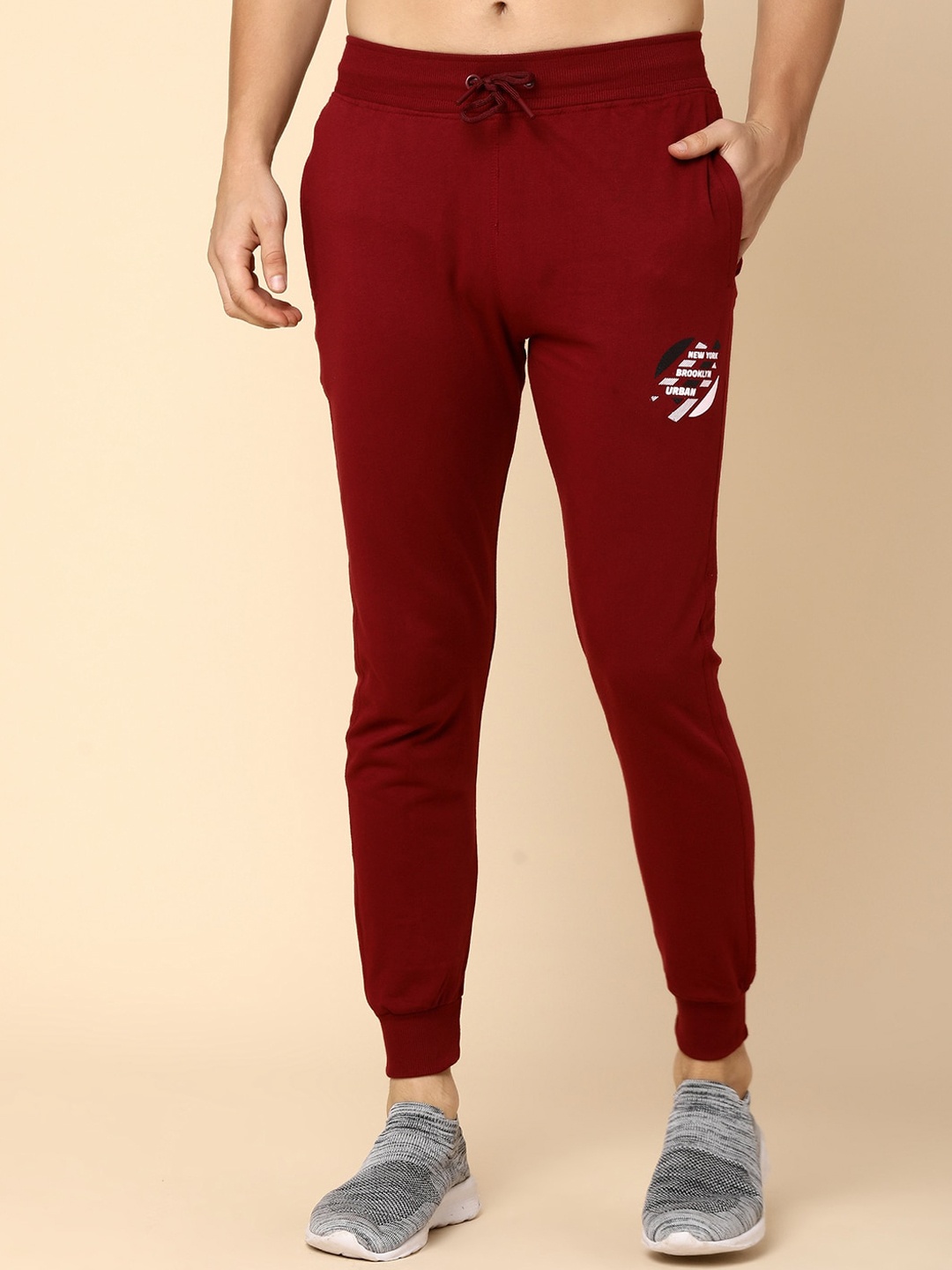 

V-Mart Men Solid Straight Fit Joggers, Maroon