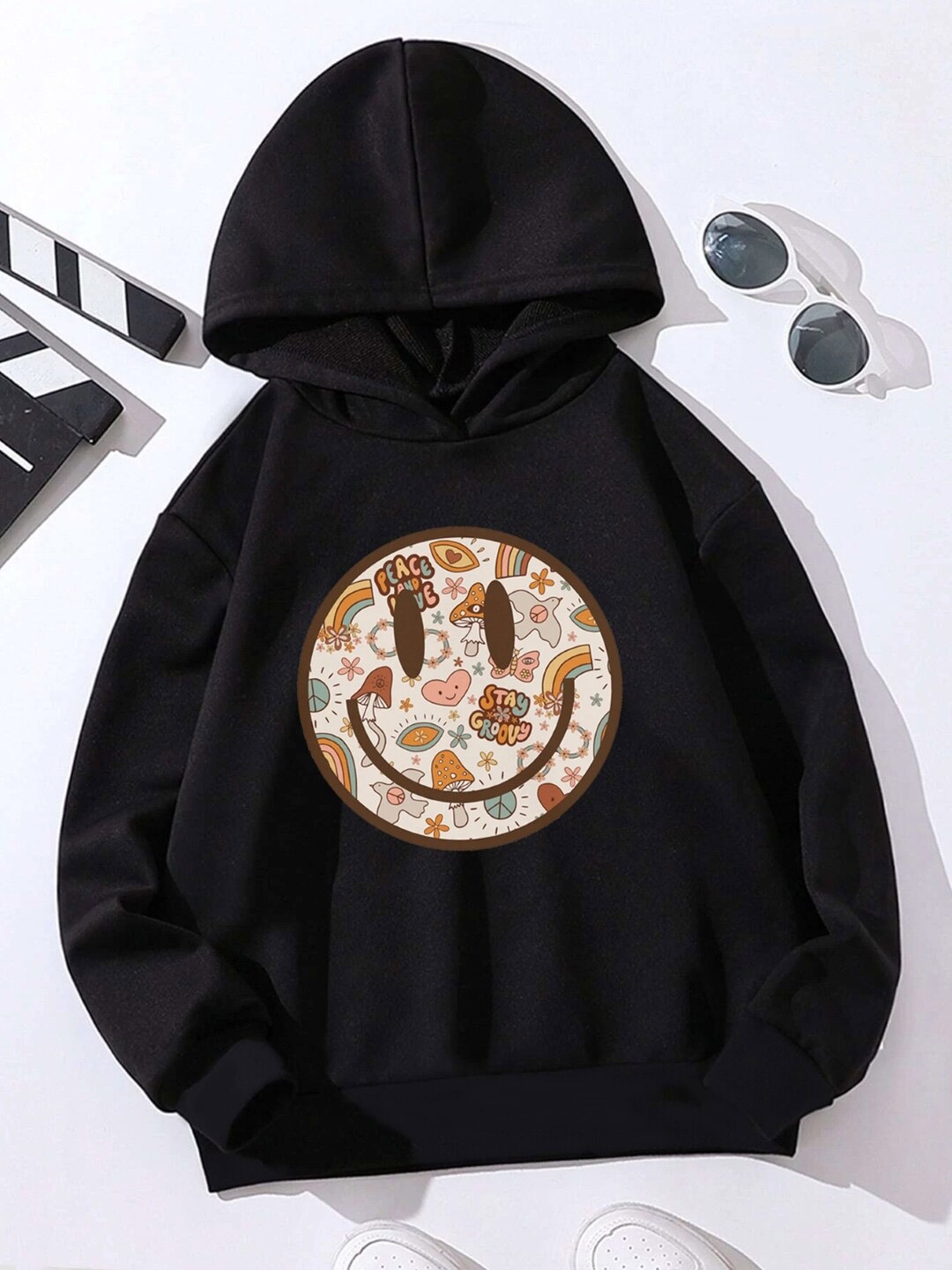 

StyleCast Girls Black Graphic Printed Hooded Sweatshirt