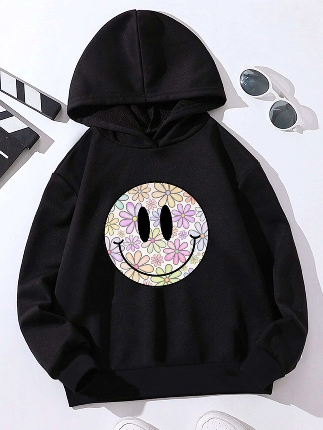 

StyleCast Girls Black Graphic Printed Hooded Sweatshirt