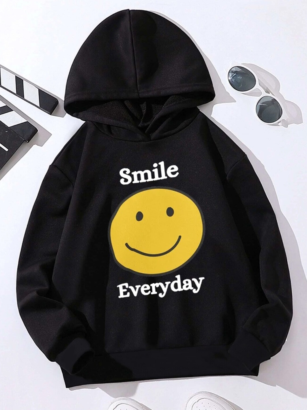 

StyleCast Girls Black Graphic Printed Hooded Pullover Sweatshirt