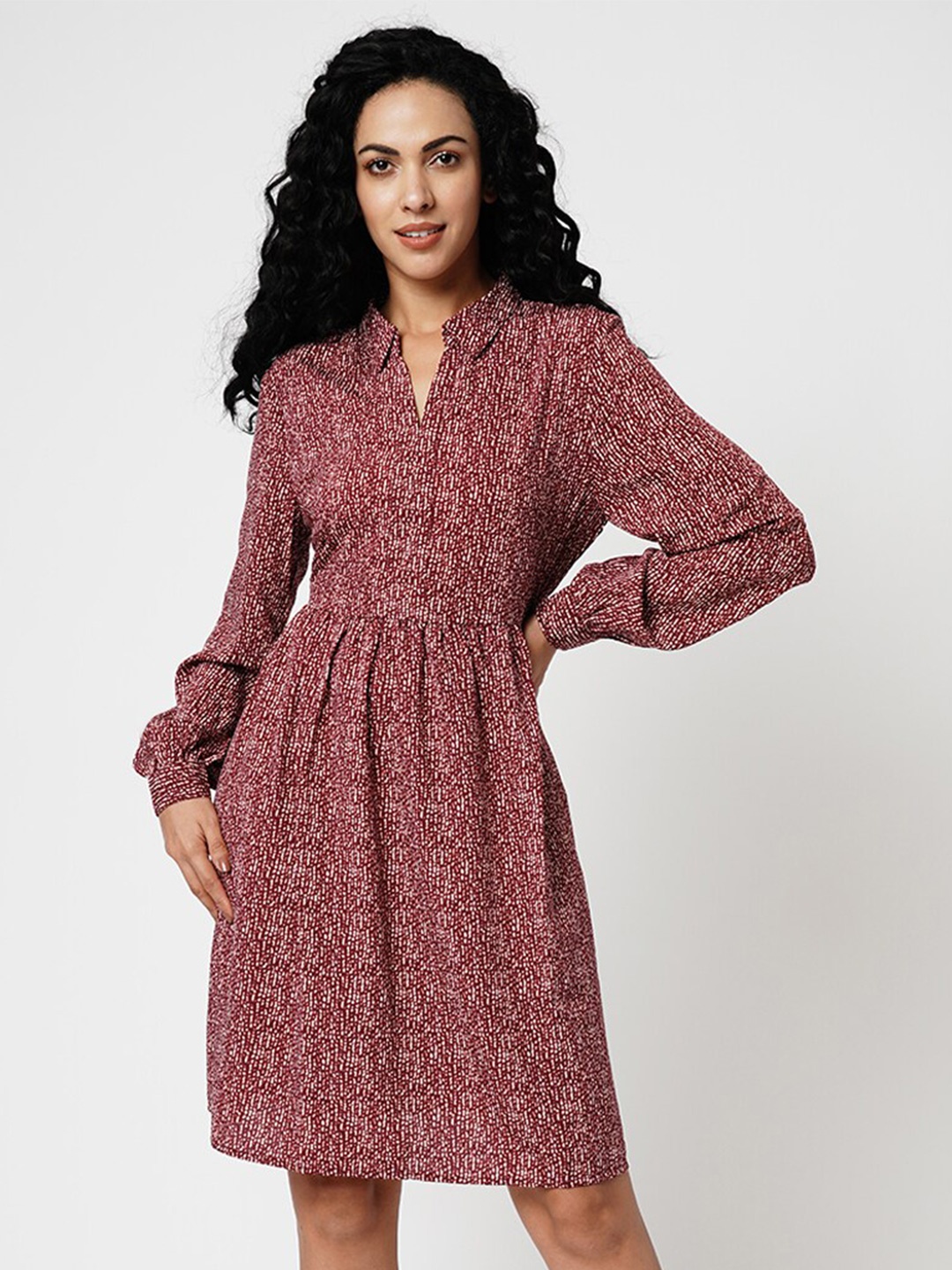 

Vero Moda Abstract Printed Shirt Collar Cuffed Sleeves Fit & Flare Dress, Burgundy
