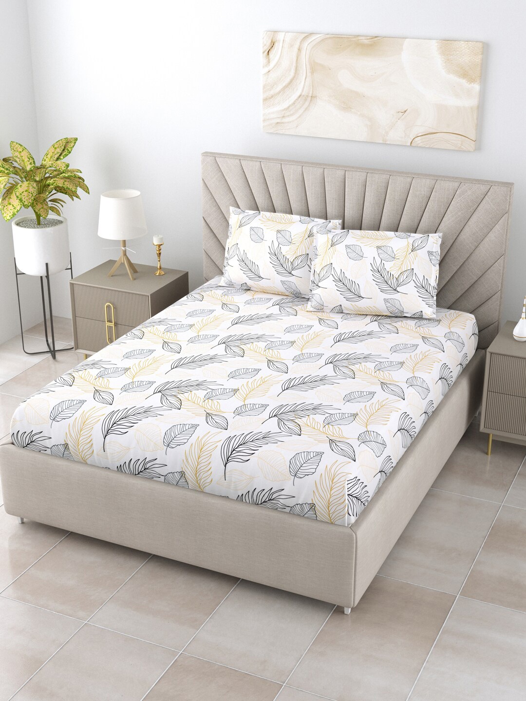 

BOMBAY DYEING Sage Beige Floral Cotton 180 TC King Bedsheet with 2 Pillow Covers