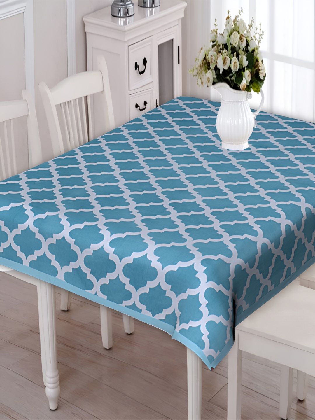 

Texstylers Blue & Grey Geometric Printed Anti-Slip Cotton 6-Seater Rectangular Table Cover