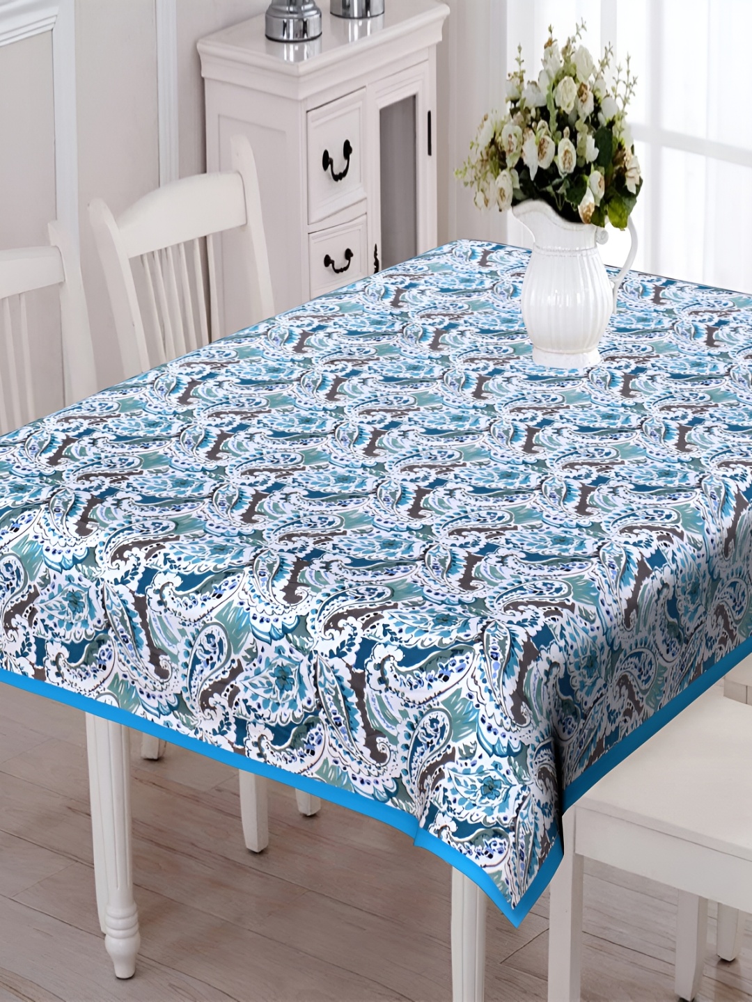 

Texstylers Blue & White Floral Anti-Slip Cotton 6 Seater Rectangle Table Cover