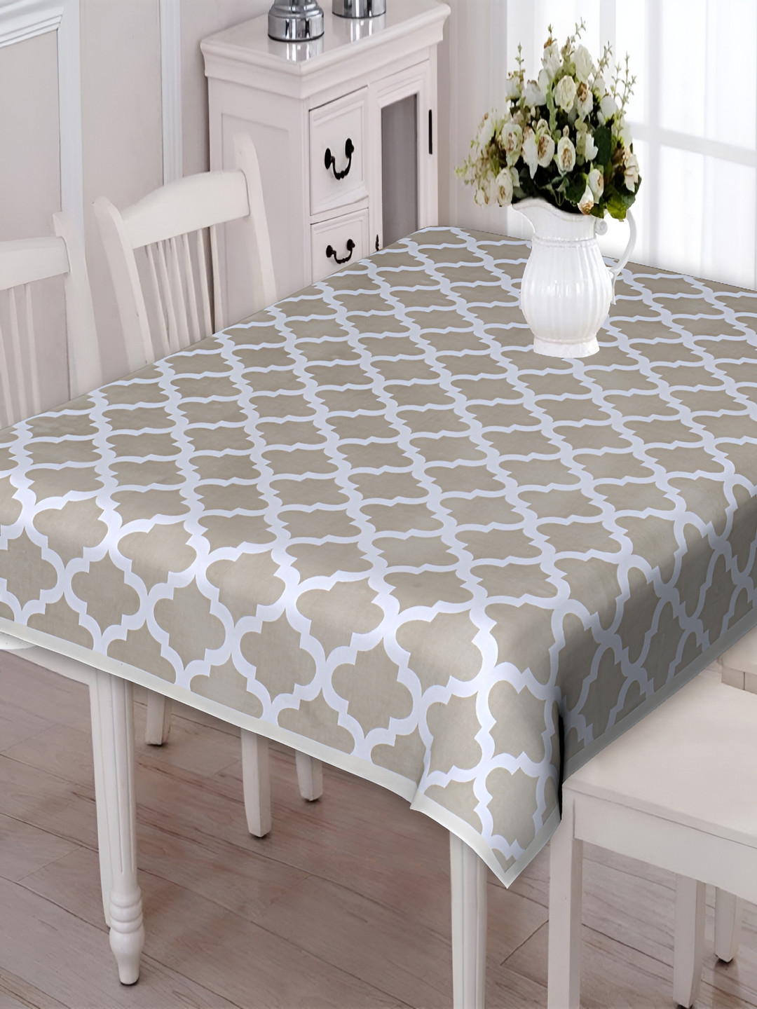 

Texstylers Beige & White Geometric Printed Anti Slip Cotton 6 Seater Rectangle Table Cover
