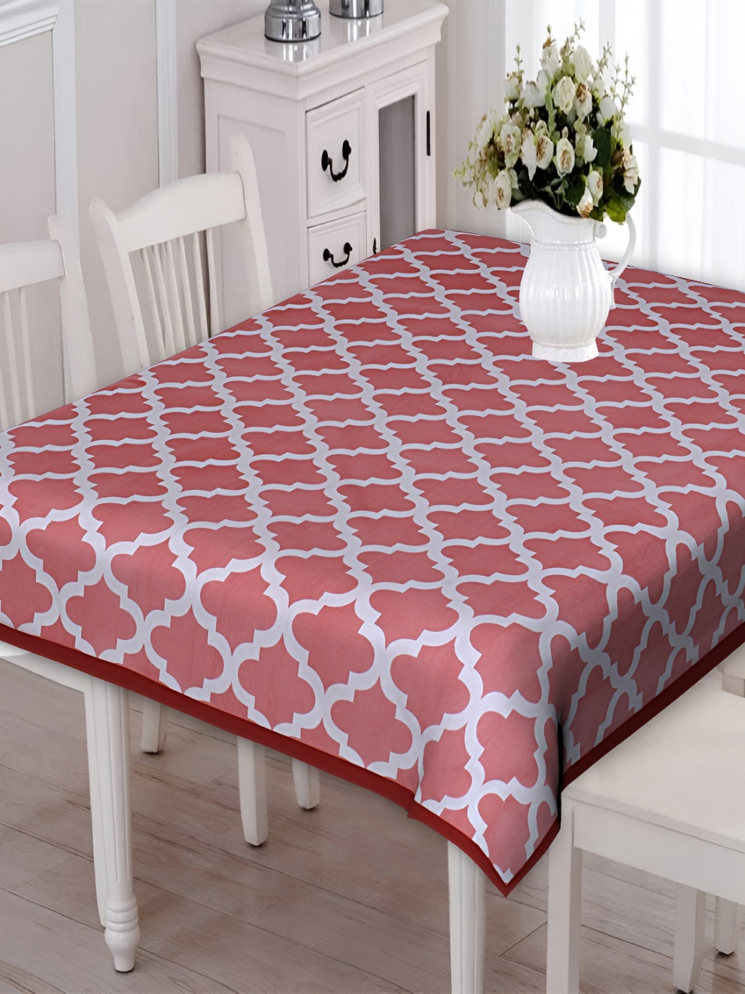

Texstylers Red Geometric Printed Anti-Slip Cotton 6-Seater Rectangular Table Cover