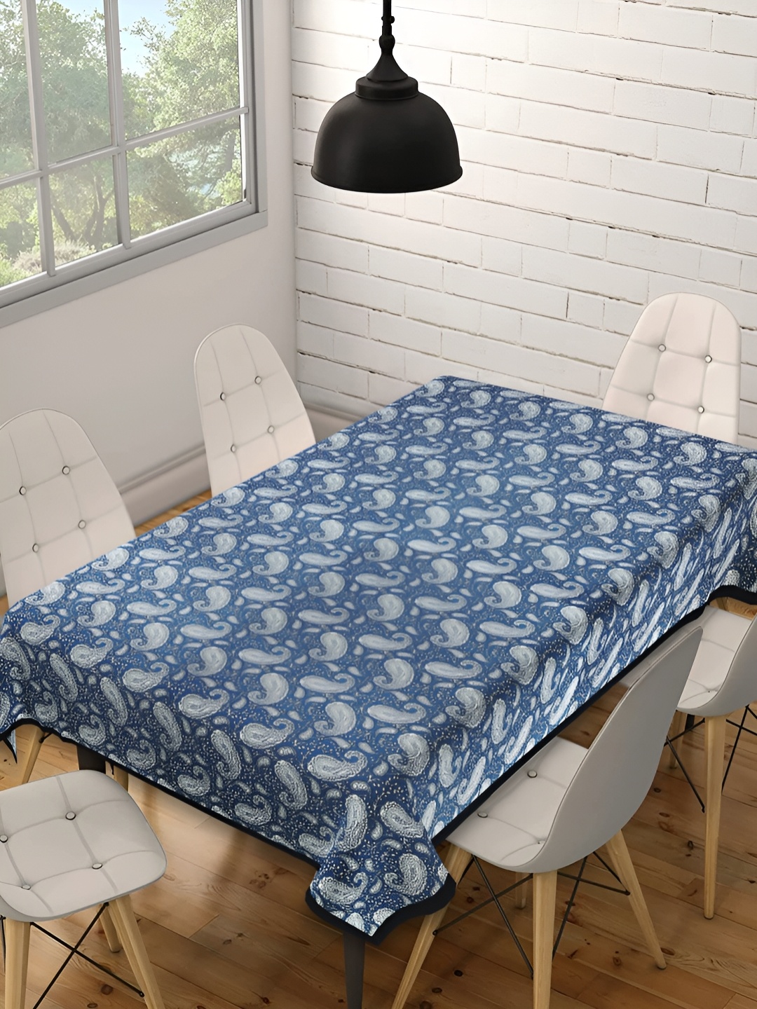 

Texstylers Blue Ethnic Motifs Anti-Slip Cotton 6-Seater Rectangular Table Cover