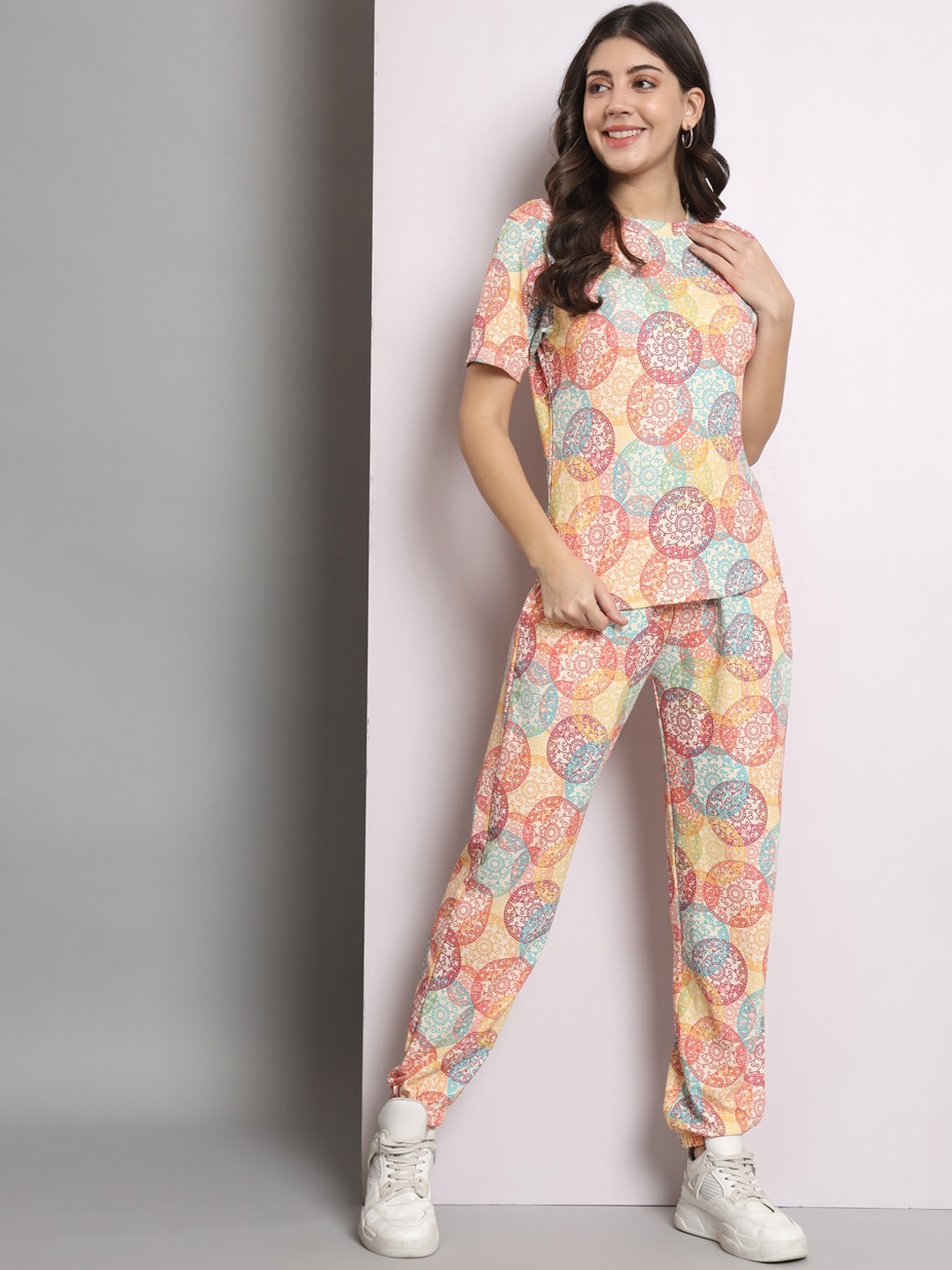 

Q-rious Ethnic Motifs Printed T-shirt With Joggers, Orange