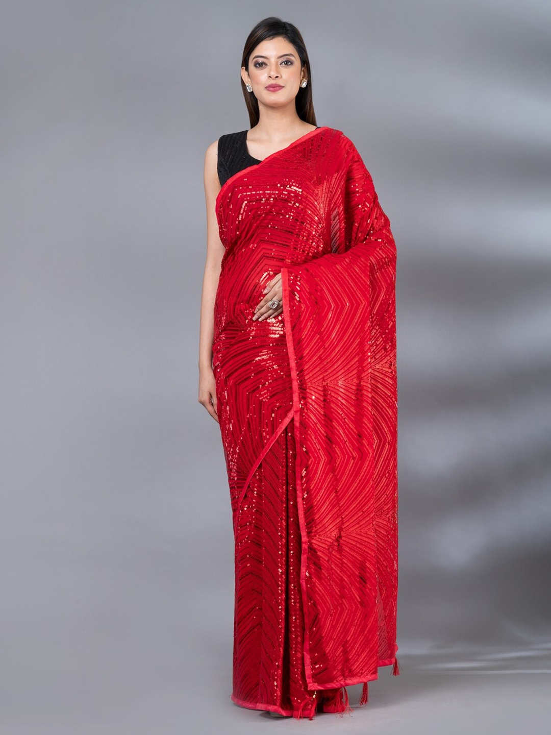 

MAHALASA Embellished Sequinned Saree, Red