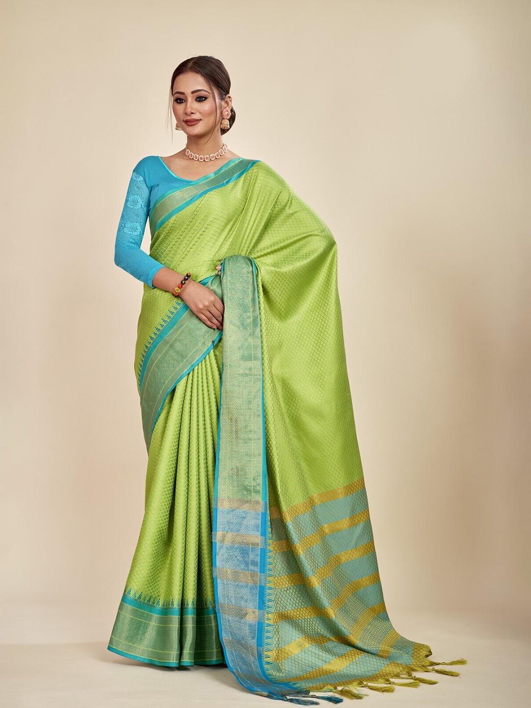 

MAHALASA Ethnic Motifs Woven Design Zari Pure Cotton Saree, Green