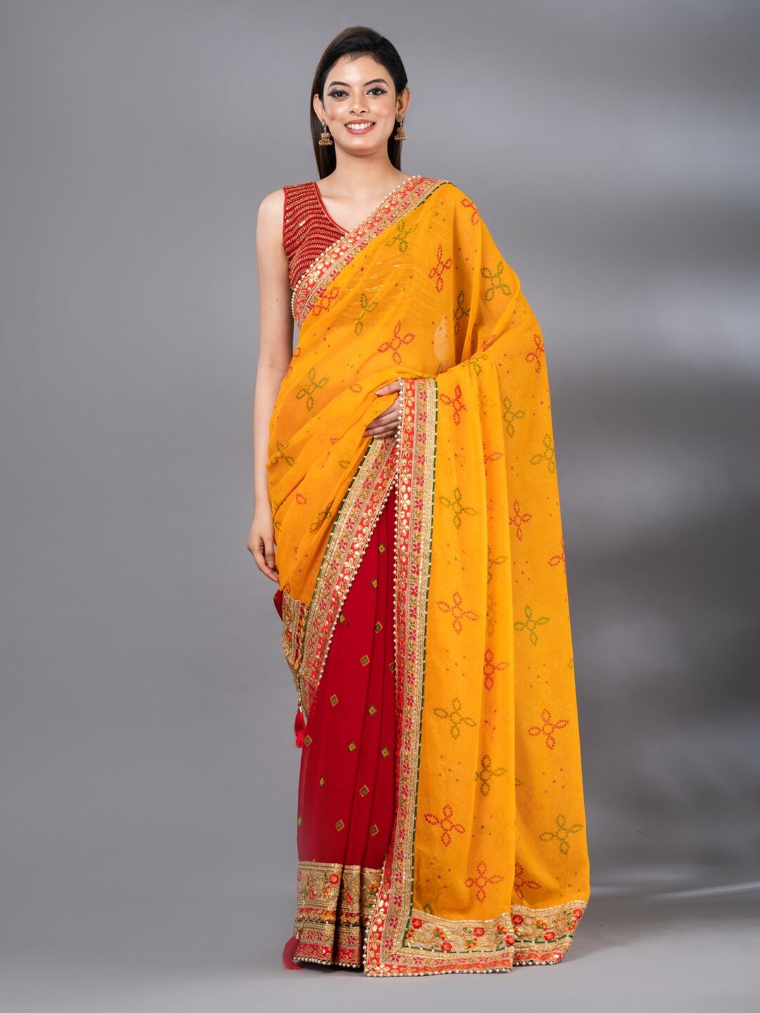 

MAHALASA Bandhani Printed Saree, Red