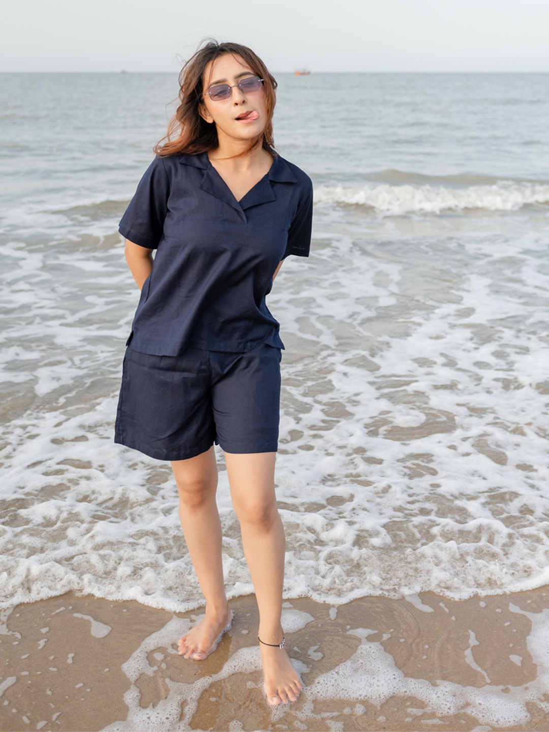 

Babli Notched Collar Pure Cotton Top With Shorts Co-Ords, Navy blue