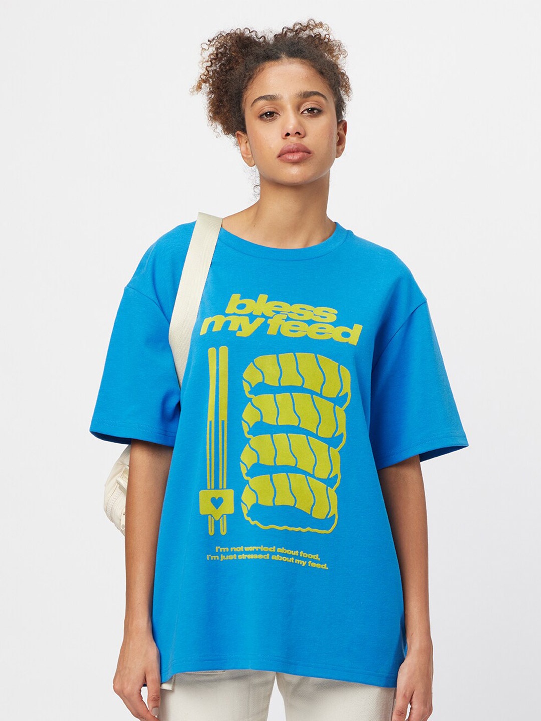 

Koovs Typography Printed Relaxed Fit T-shirt, Blue