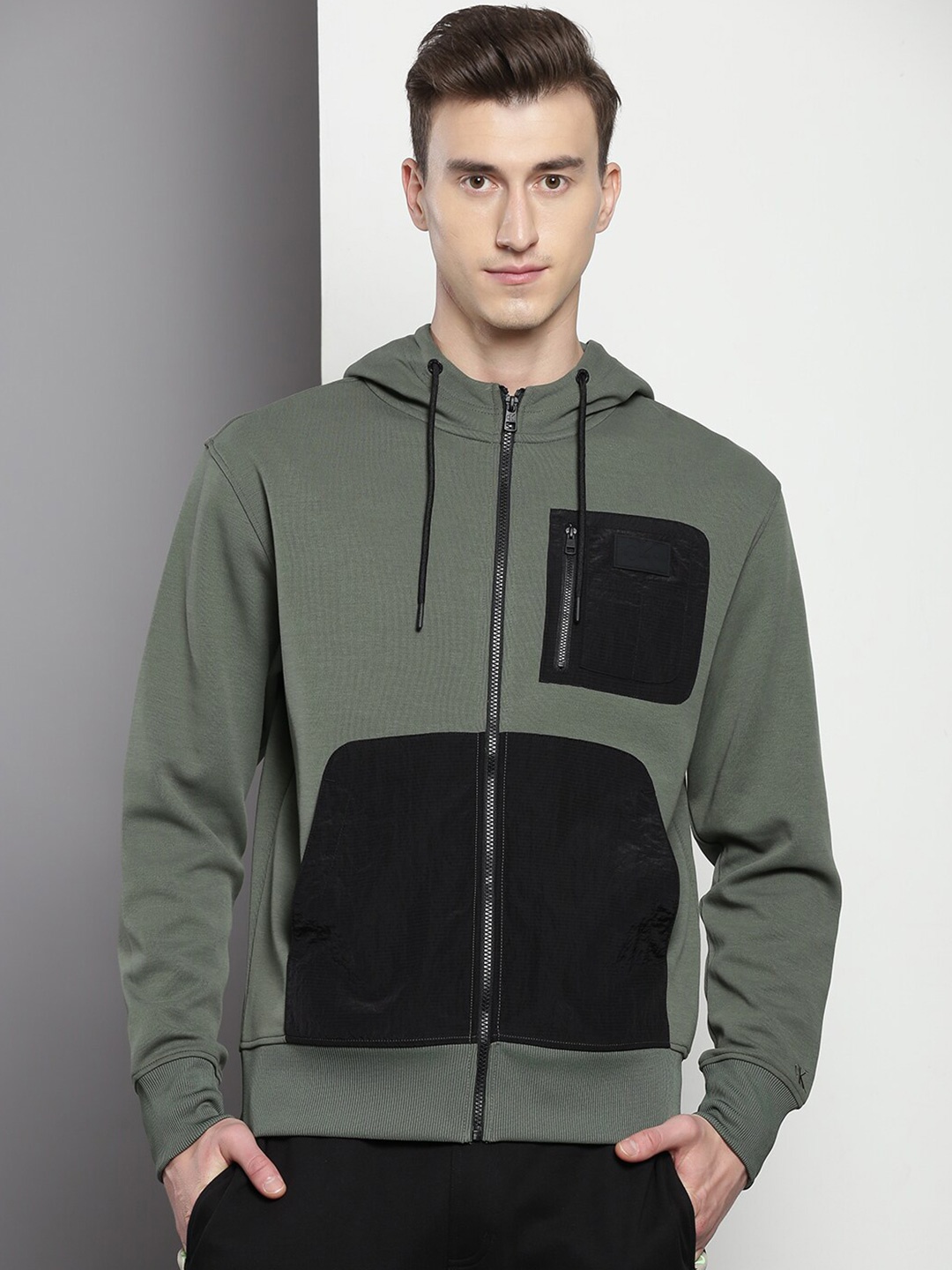 

Calvin Klein Jeans Colourblocked Hooded Sweatshirt, Olive