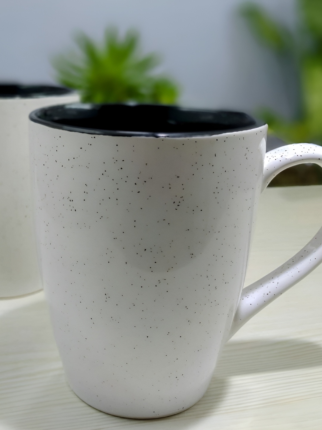 

Kittens White & Black 2 Pieces Textured Ceramic Glossy Mugs 330ml