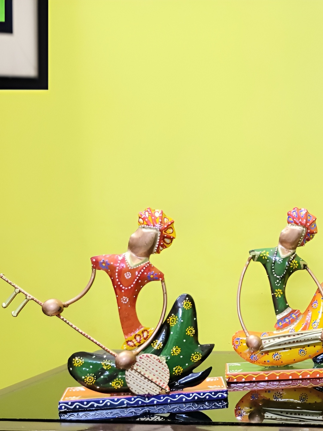 

Kittens Red & Green 3 Pieces Metal Figurine Large Showpiece
