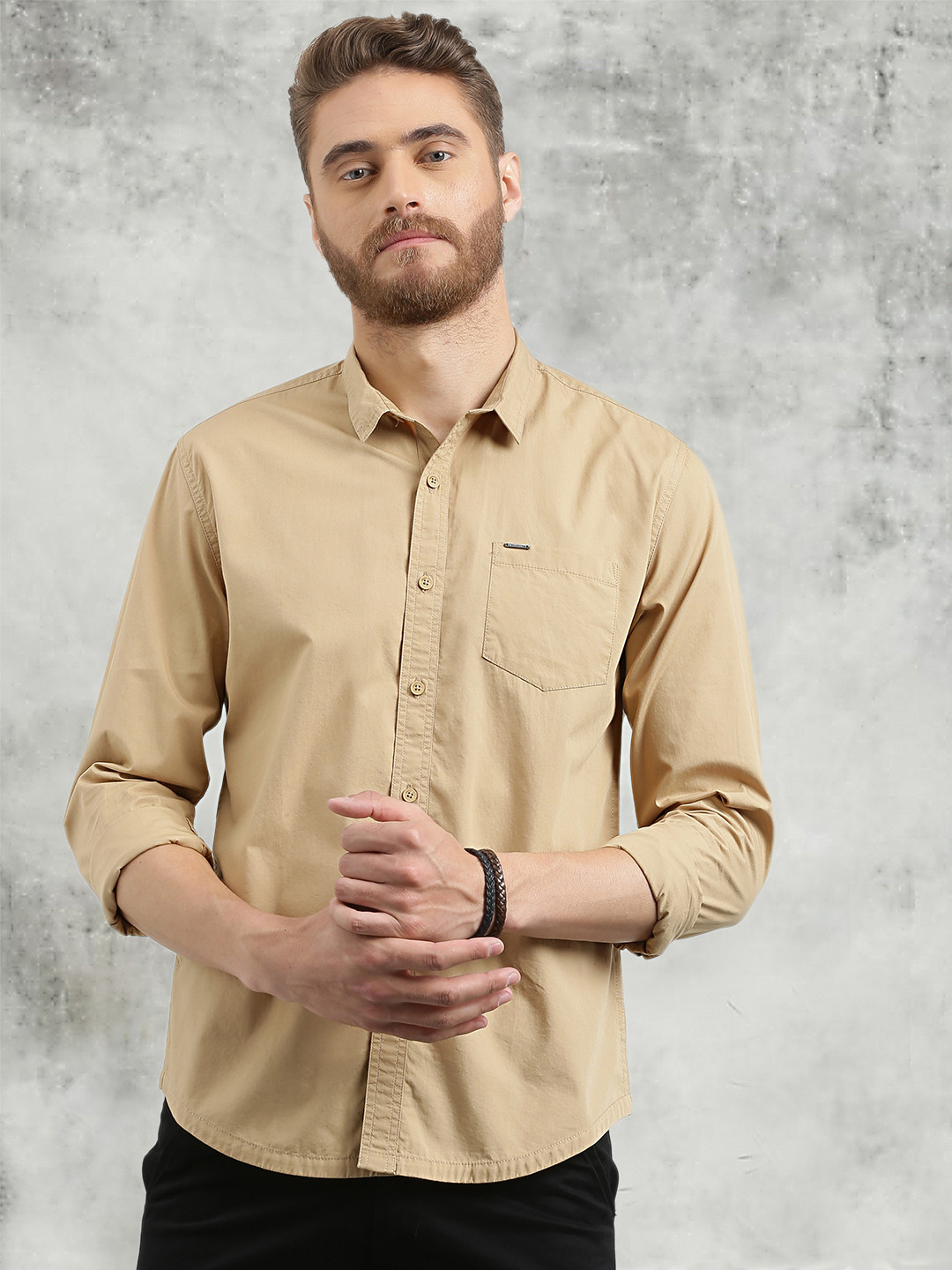 

Breakbounce Men Khaki Slim Fit Solid Casual Shirt