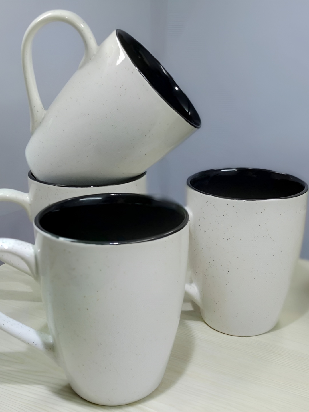 

Kittens White & Black 4 Pieces Textured Ceramic Glossy Mugs 330ml