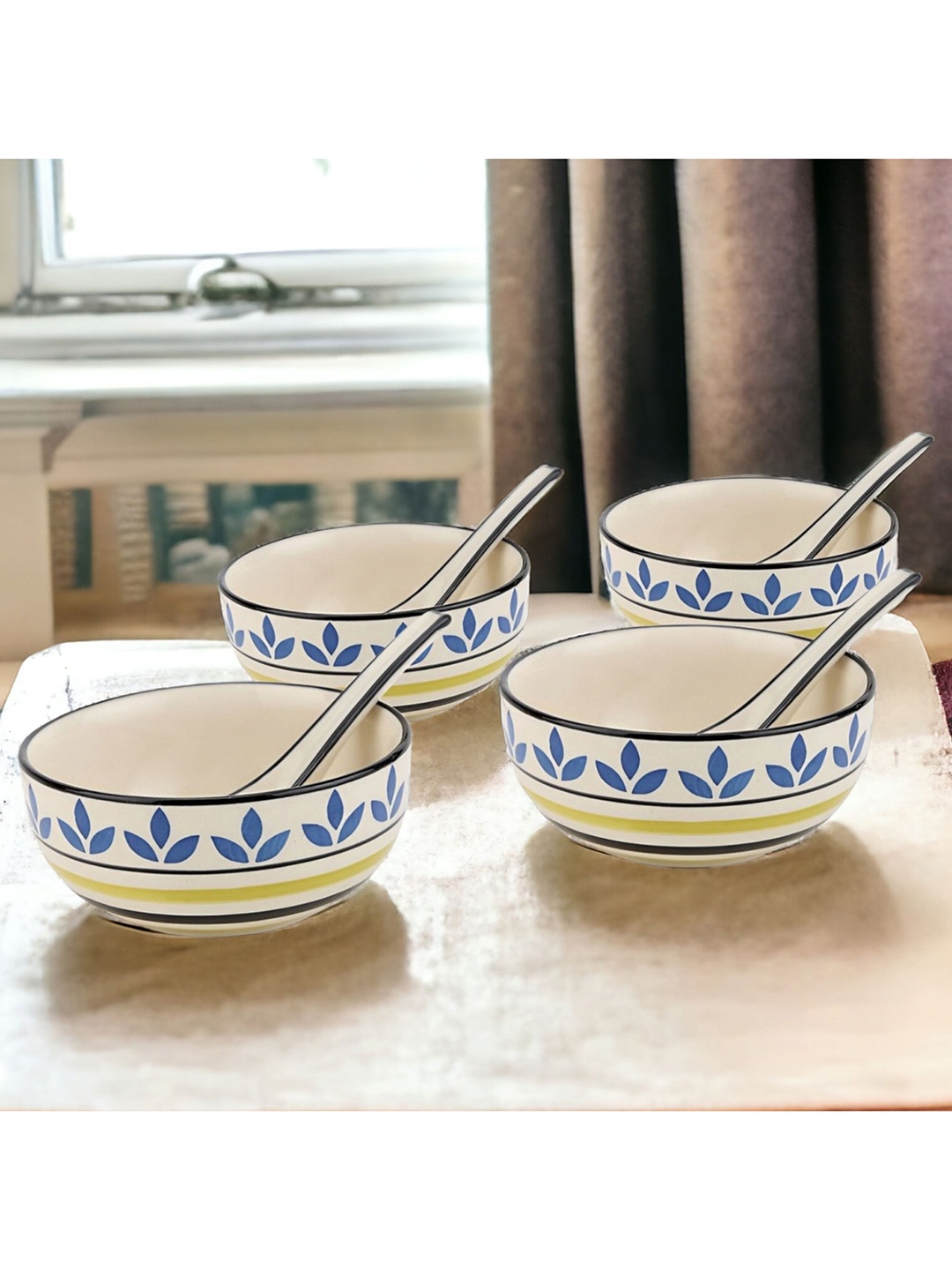 

Kittens Blue &White 2 Pieces Handcrafted and Hand Painted Printed Ceramic Glossy Bowls