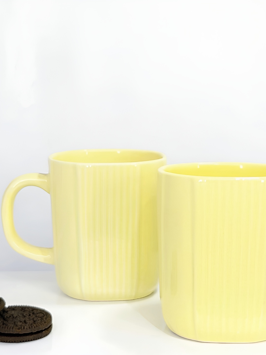 

Kittens Yellow 2 Pieces Textured Ceramic Glossy Mugs 340ml