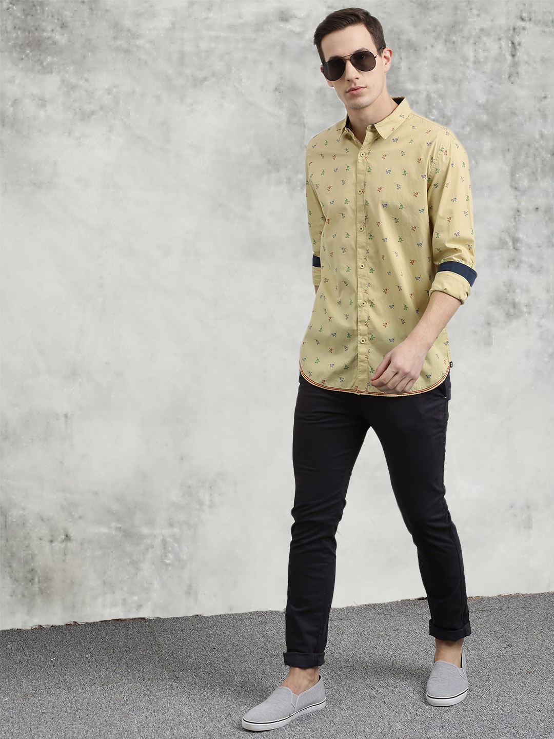 

Breakbounce Men Yellow Slim Fit Printed Casual Shirt