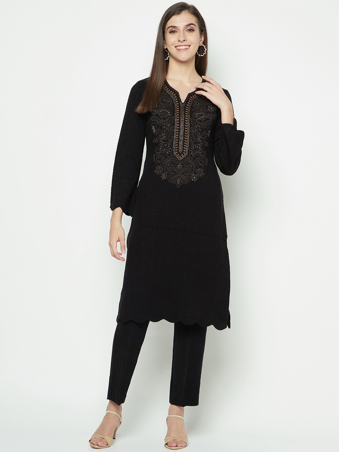 

Knitstudio Ethnic Motifs Yoke Design Thread Work Knitted Kurta with Trousers, Black