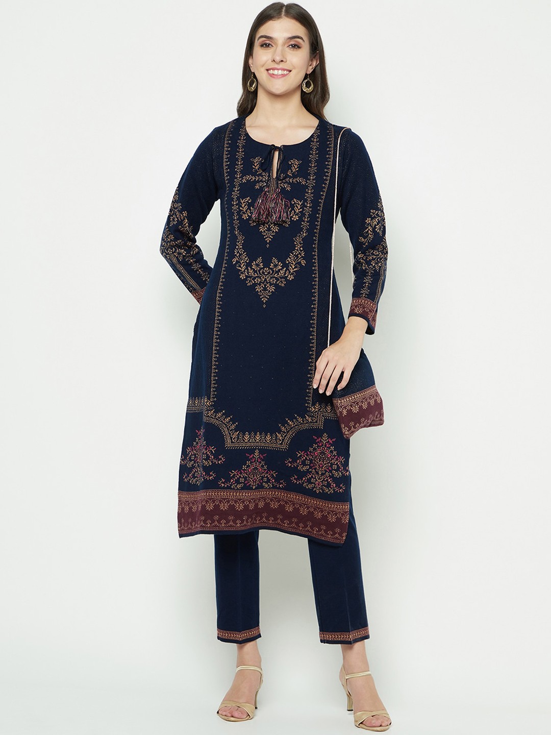 

Knitstudio Ethnic Motifs Self Design Kniited Straight Kurta with Trousers, Navy blue