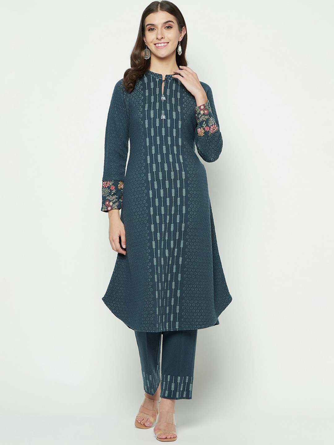 

Knitstudio Self Designed Regular Kurta with Trousers, Teal