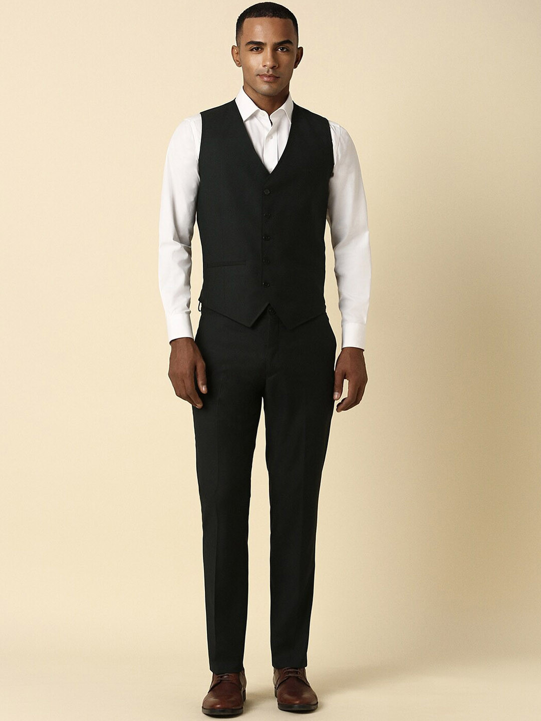 

Allen Solly 3-Pieces Textured Single-Breasted Slim Fit Formal Suit, Black