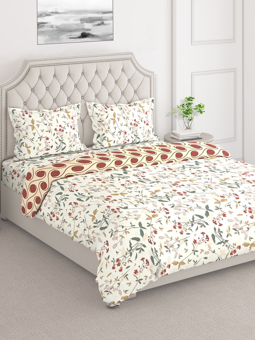 

Layers Off White & Yellow Printed Cotton Superfine Double Queen Bedding Set