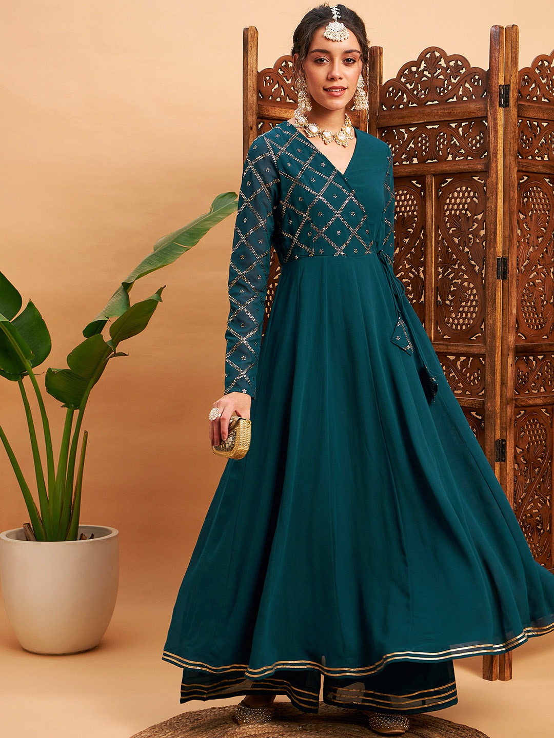 

Shae by SASSAFRAS Teal Green Ethnic Motifs Printed Mukaish Work Anarkali Kurta