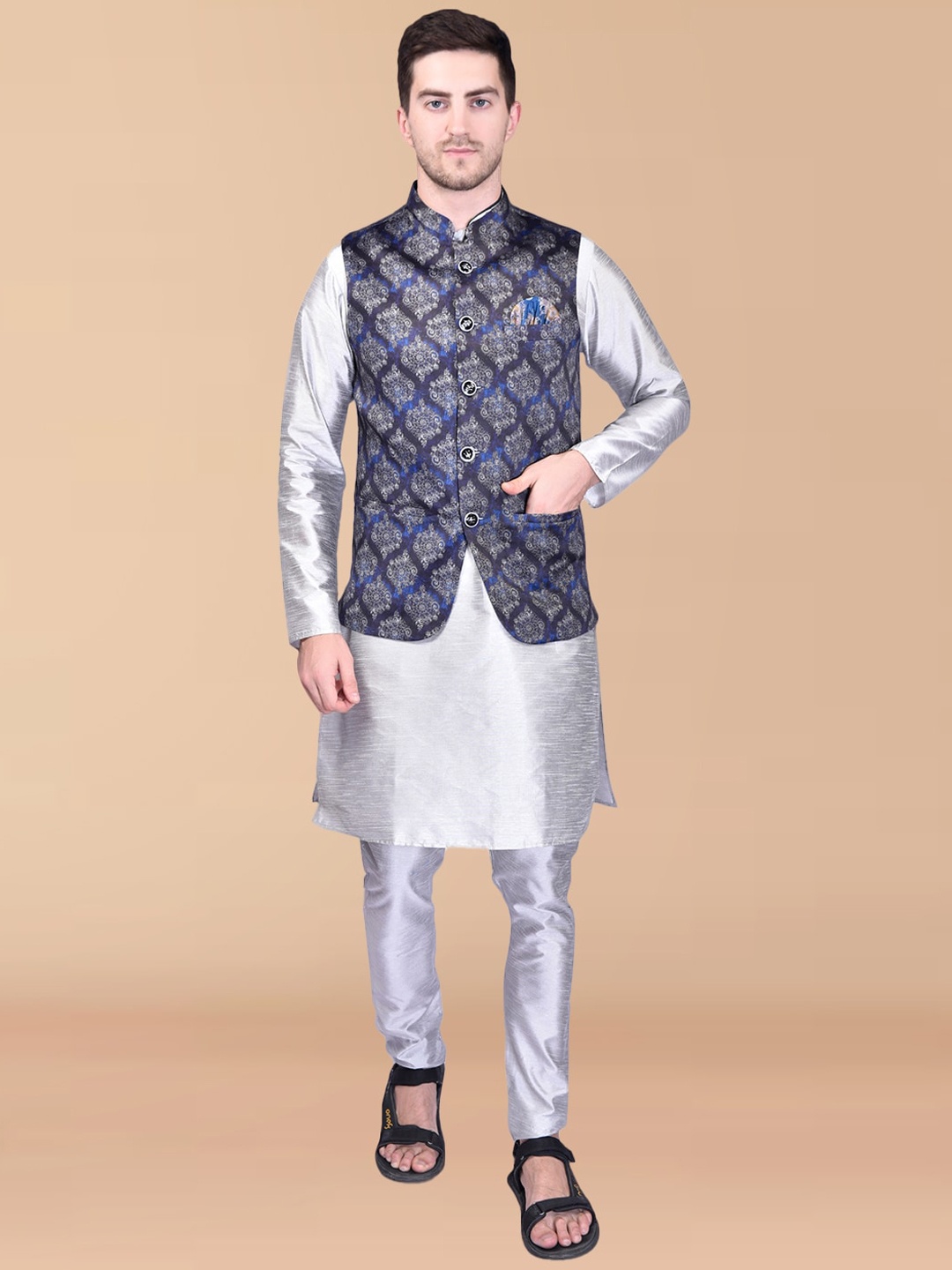 

PRINTCULTR Woven Design Regular Pure Silk Kurta & Trousers With Nehru jacket, Silver