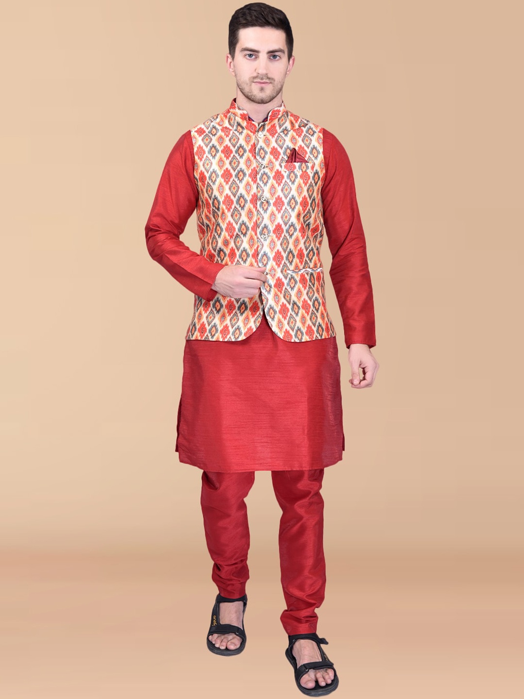 

PRINTCULTR Mandarin Collar Regular Pure Silk Kurta With Trousers & Nehru jacket, Red