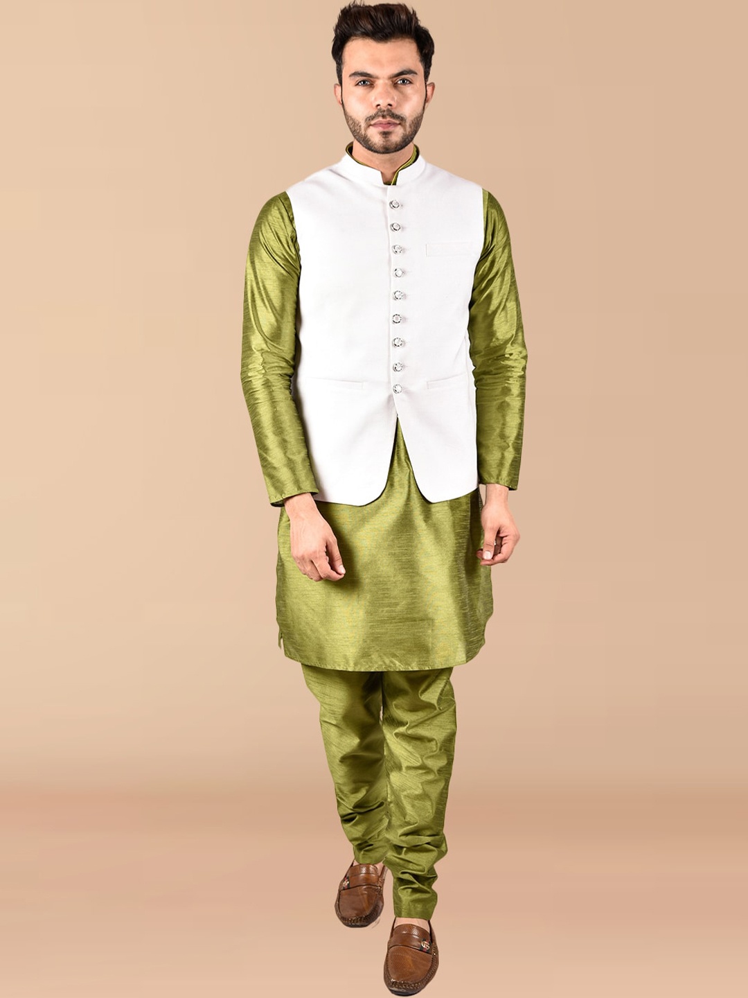 

PRINTCULTR Mandarin Collar Straight Pure Silk Kurta With Trousers & Nehru Jacket, Green