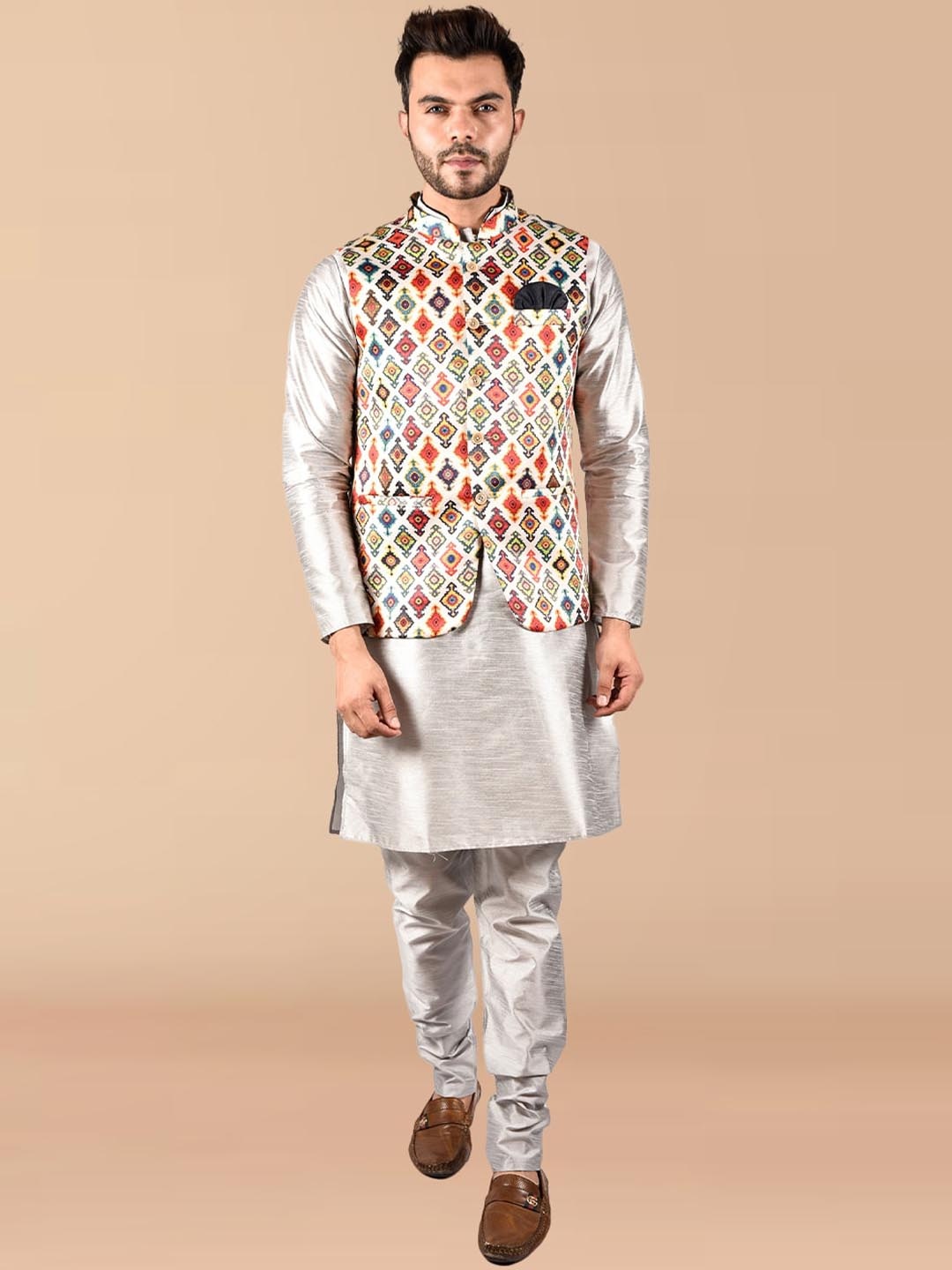 

PRINTCULTR Mandarin Collar Straight Pure Silk Kurta With Trousers & Printed Nehru Jacket, Silver