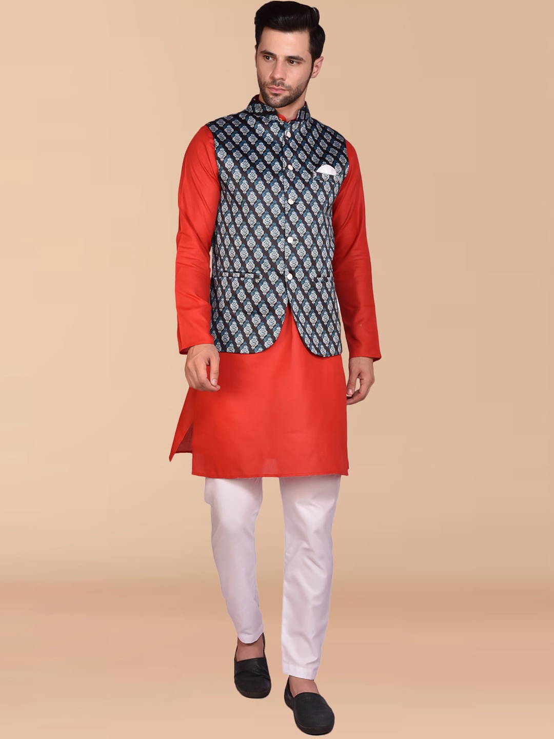 

PRINTCULTR Regular Pure Cotton Kurta with Trousers & Nehru jacket, Red