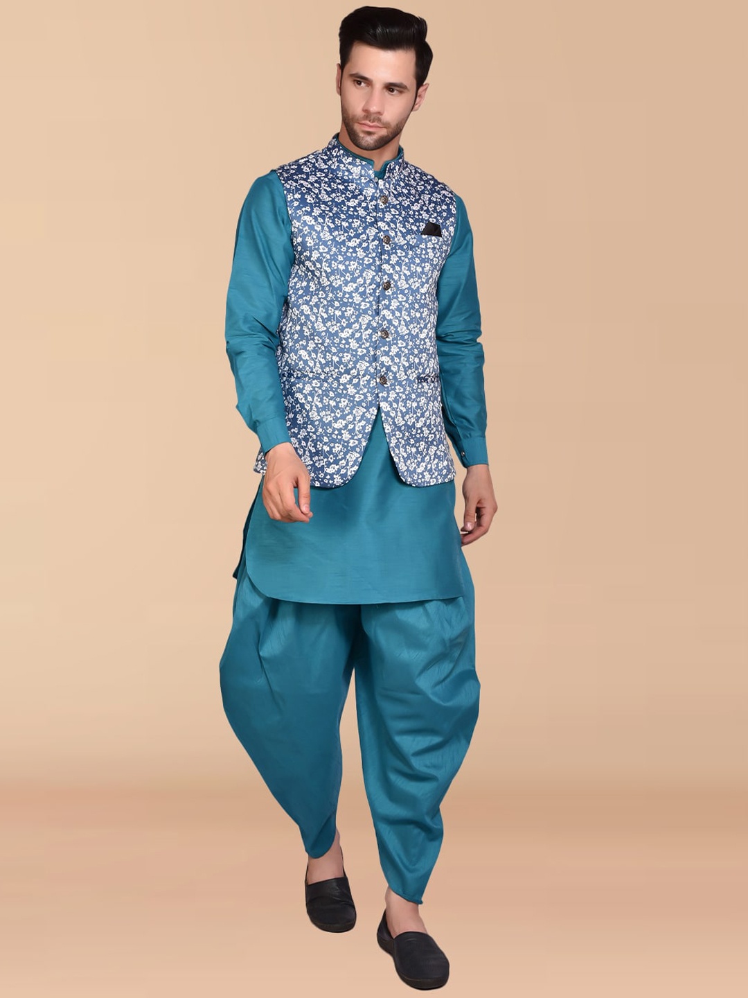 

PRINTCULTR Mandarin Collar Long Sleeve Regular Pure Silk Kurta Set With Nehru jacket, Blue