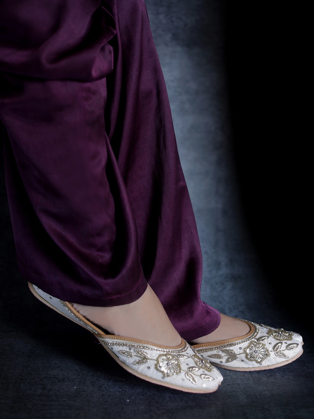 

Sole Saga Embellished Leather Ethnic Mojaris, Off white