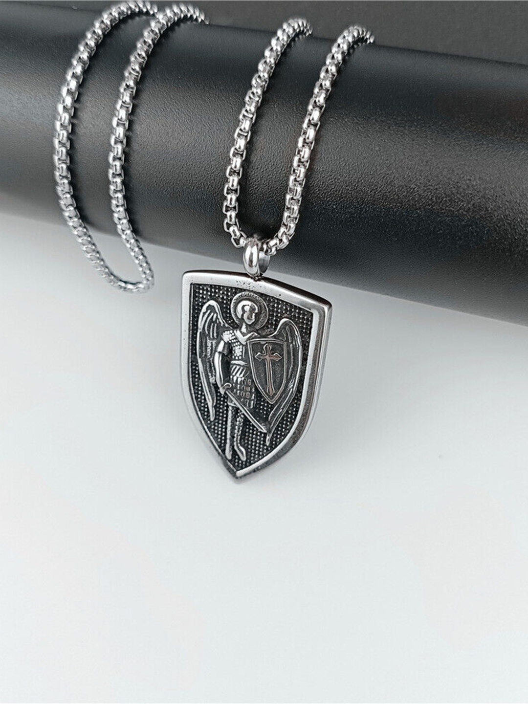 

MEENAZ Men Silver-Plated Textured Evil Eye Charm Pendant With Chain