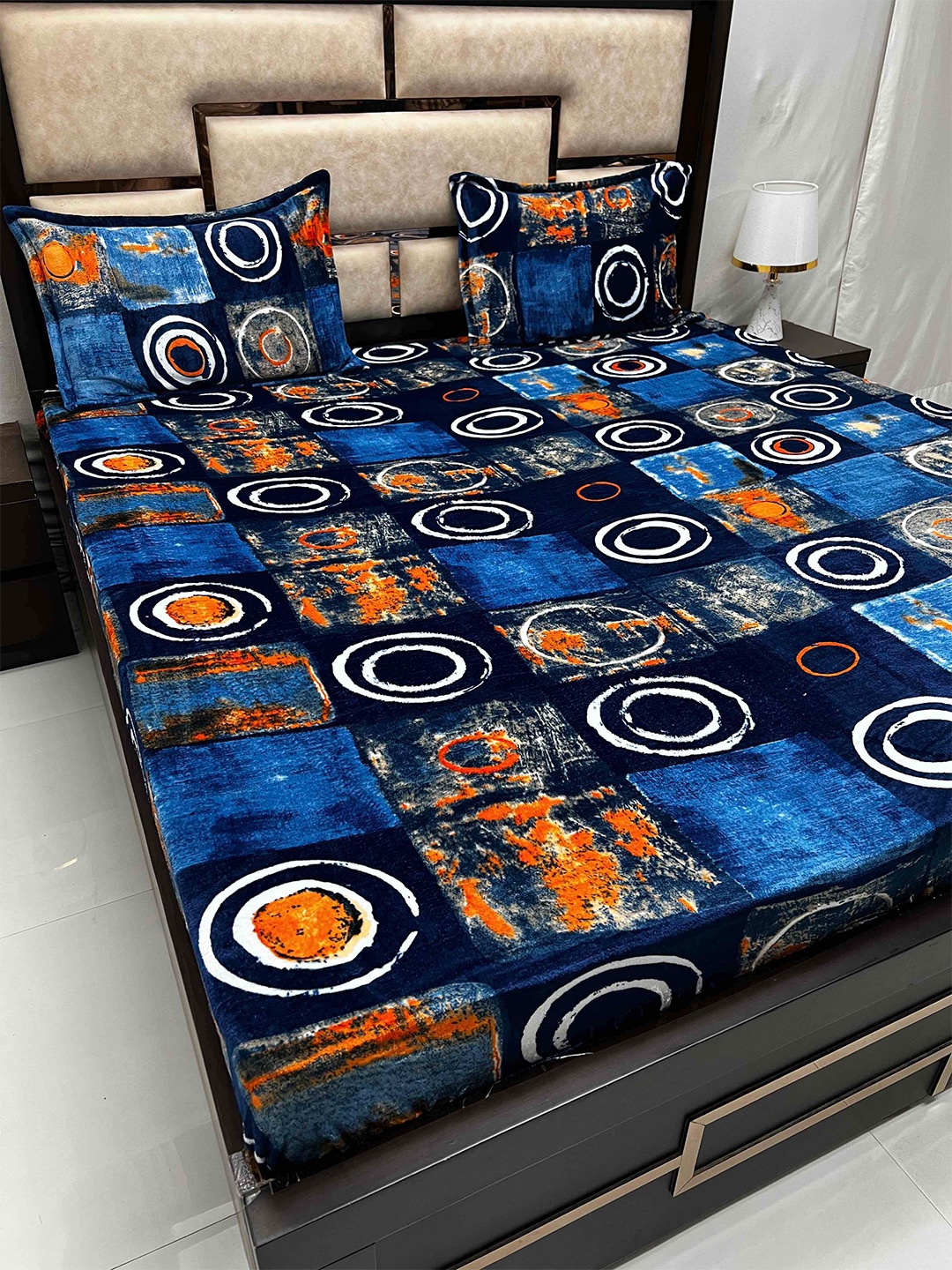 

Pure Decor Cozy Blue 260 TC King Bedsheet with 2 Pillow Covers