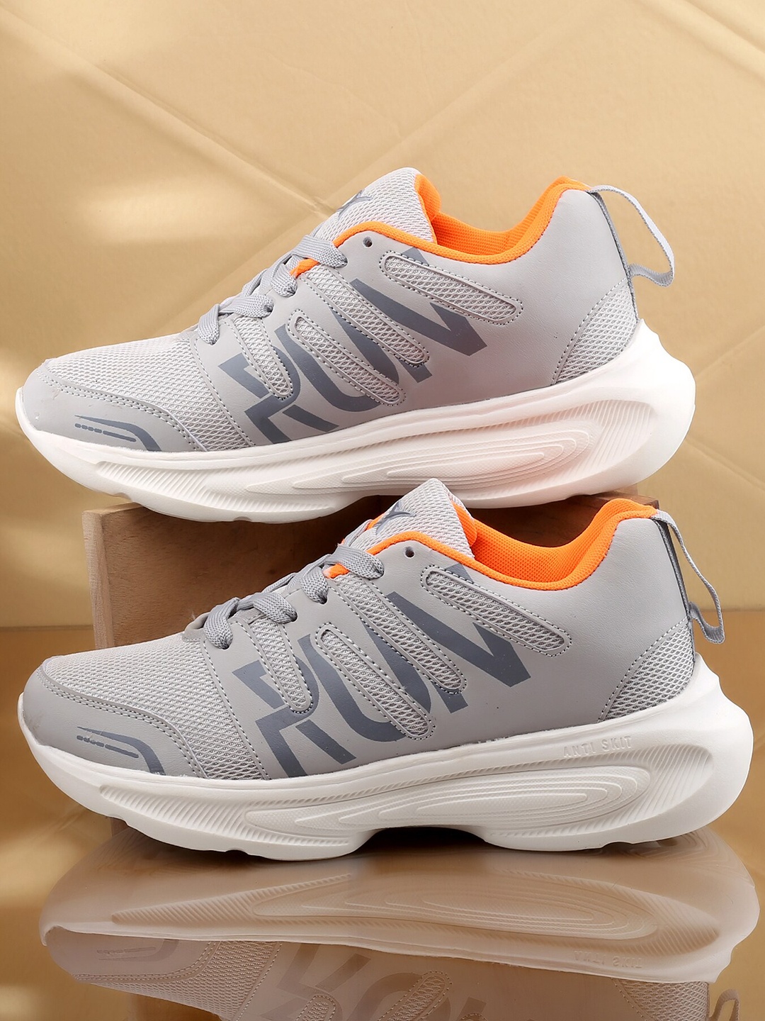 

KRAASA Men Mesh Running Shoes, Grey